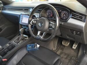 2019 Volkswagen Arteon R-Line — photo 2