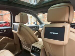 2022 Porsche Cayenne — photo 4