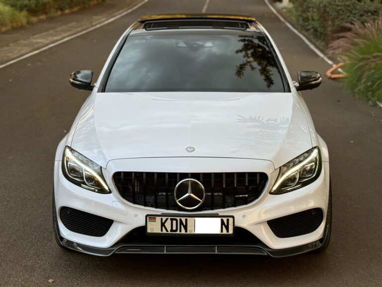2017 Mercedes Benz C200 W205 AMG Line — photo 3