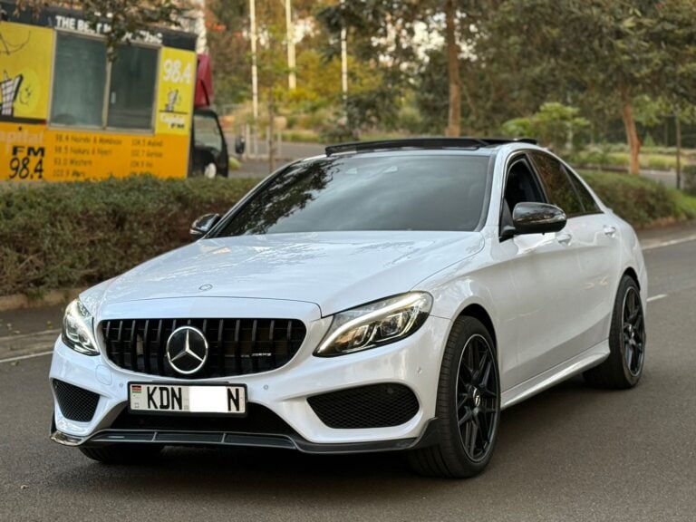 2017 Mercedes Benz C200 W205 AMG Line — photo 6