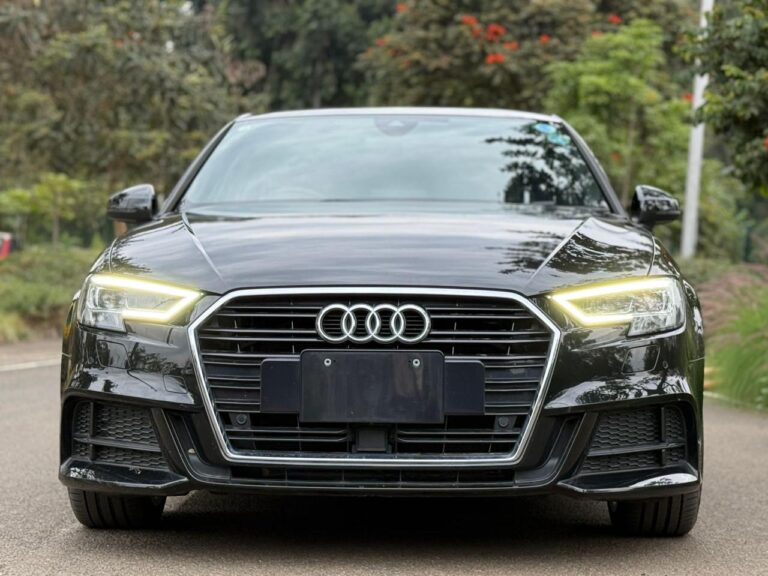 2018 Audi A3 S-LINE TFSI — photo 2
