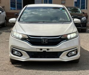 2018 Honda Fit — photo 2
