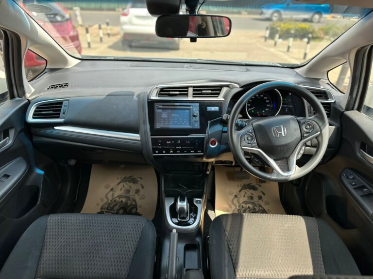 2018 Honda Fit — photo 5