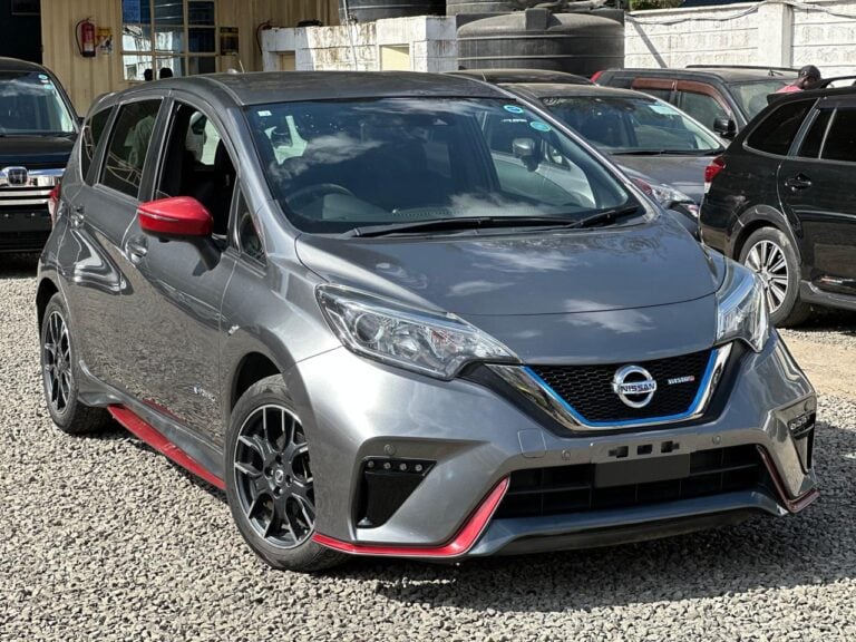 2018 Nissan Note Nismo E-power — photo 2