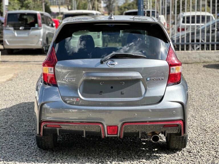 2018 Nissan Note Nismo E-power — photo 7