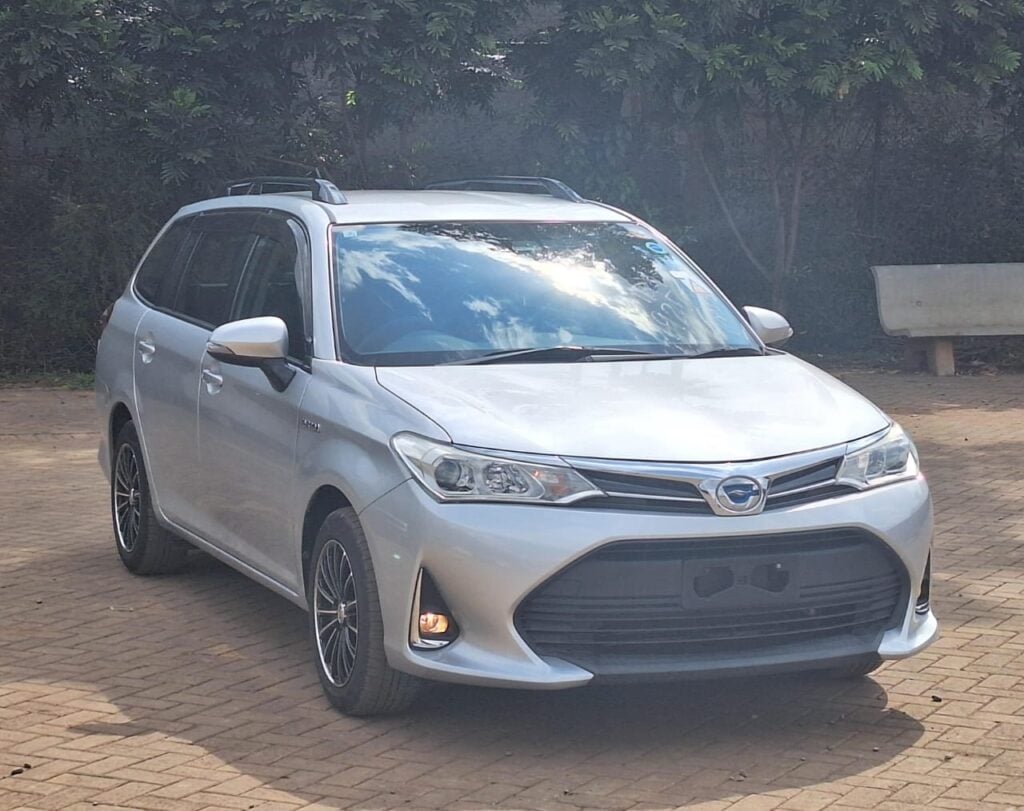 2018 Toyota Fielder Hybrid