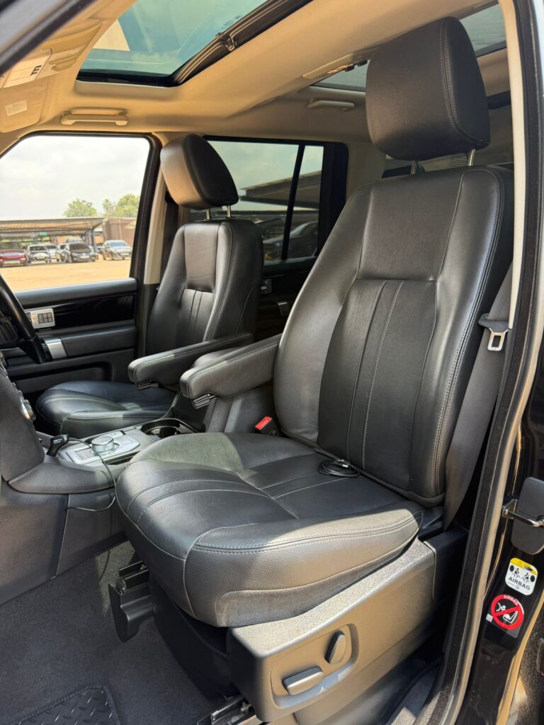 2016 Land Rover Discovery 4 SCV6 HSE — photo 7