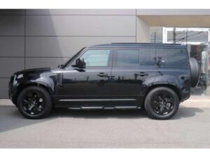2023 Land Rover Defender 110 X-Dynamic HSE — photo 3