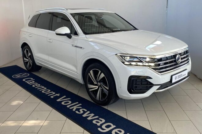 2020 Volkswagen Touareg Executive R-Line