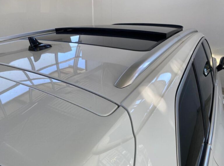 2020 Volkswagen Touareg — photo 6