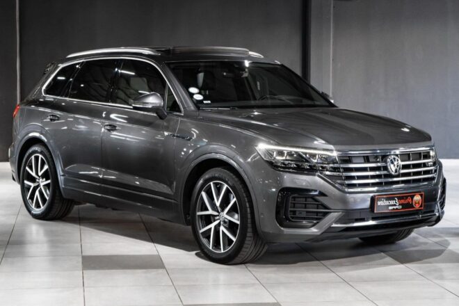 2020 Volkswagen Touareg Executive R-Line