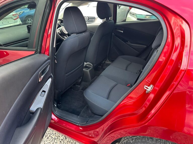 Mazda 2 Petrol 2019 — photo 4