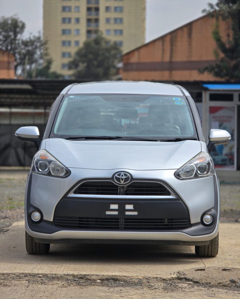 Toyota Sienta