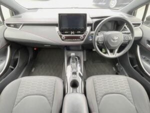 2018 Toyota Corolla Sport — photo 2