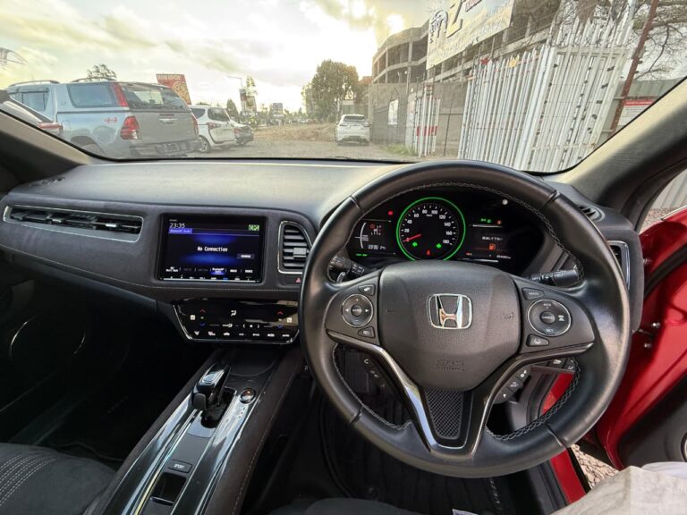 2018 Honda Vezel RS — photo 5
