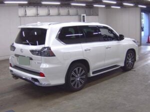 2021 Lexus LX570 — photo 4