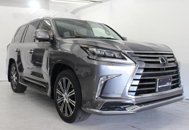 Lexus LX570