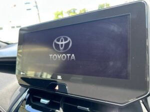 2020 Toyota Harrier Z — photo 2
