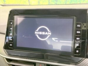 2021 Nissan Note X — photo 2