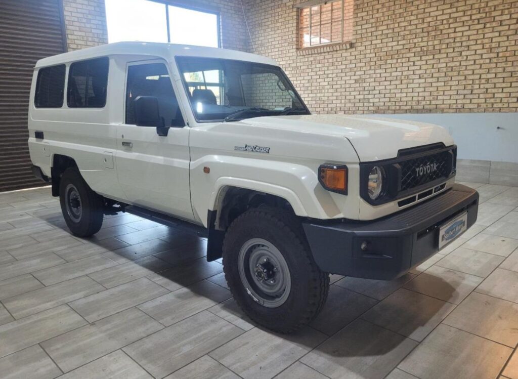 Toyota Landcruiser GDJ78