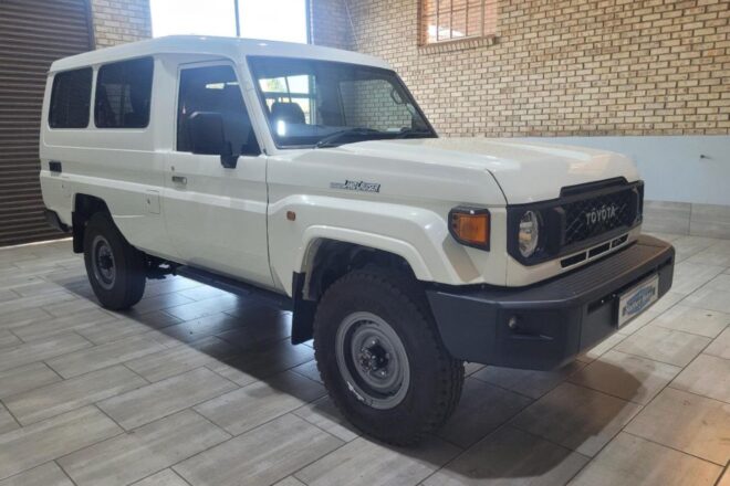 Toyota Landcruiser GDJ78