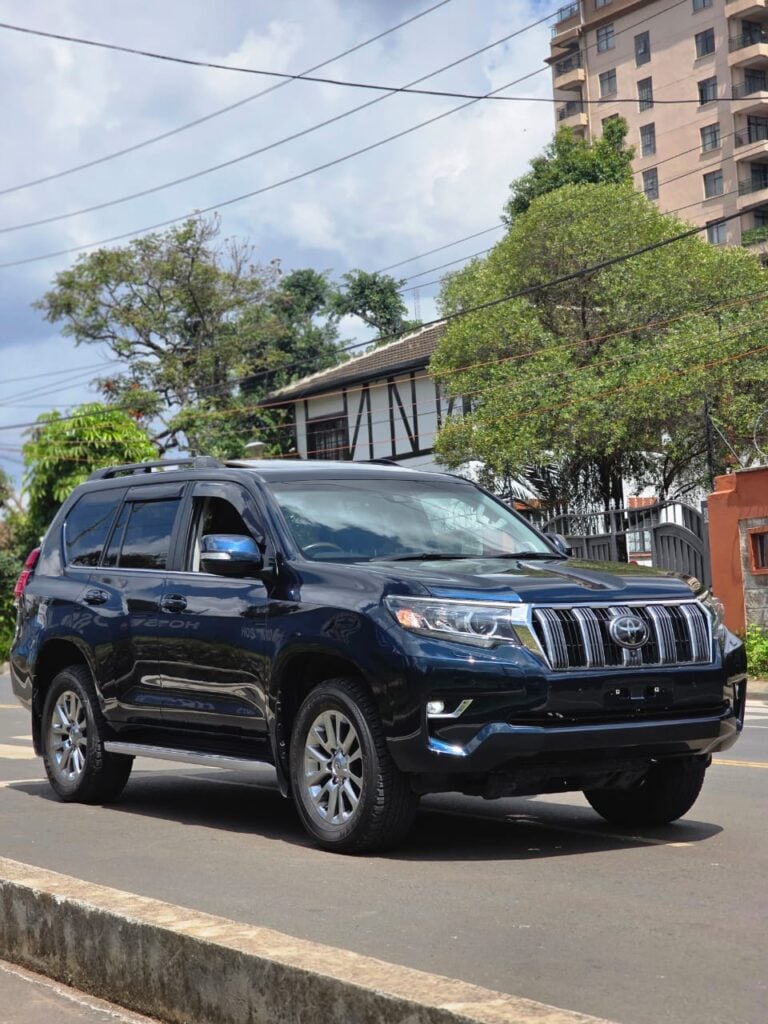 Toyota Landcruiser Prado Kakadu