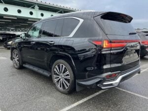 2022 Lexus LX600 — photo 3
