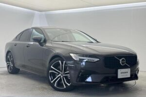 2023 Volvo S90 Ultimate T8