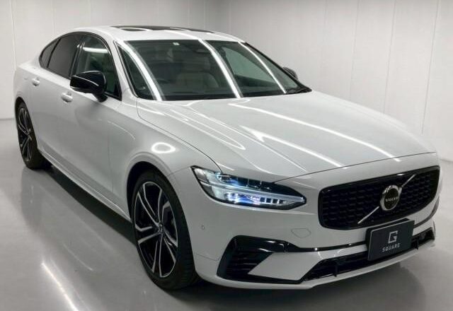 2023 Volvo S90 Ultimate T8