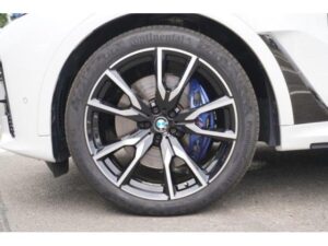 2020 BMW X7 xDrive35d M Sport — photo 3