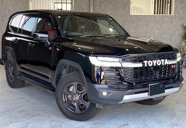 Toyota LC300 GR SPORT