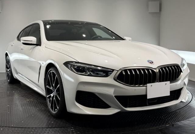 2019 BMW 8 Series 840i