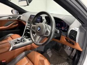 2019 BMW 8 Series 840i — photo 4