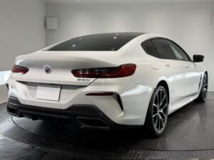 2019 BMW 8 Series 840i — photo 3
