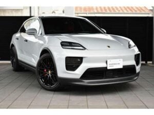 2025 Porsche Macan 4S