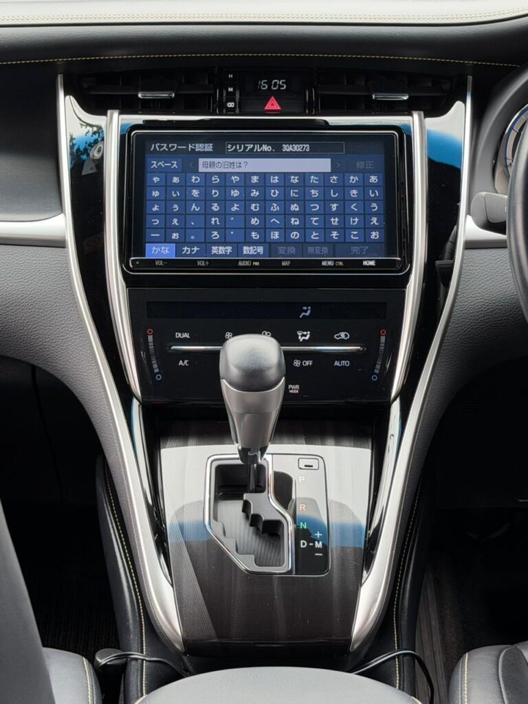 2018 Toyota Harrier — photo 3