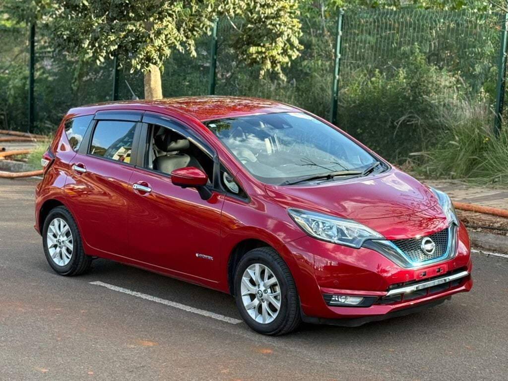 2018 NISSAN NOTE MEDALIST E-POWER RED