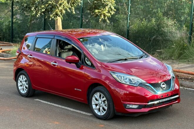 2018 NISSAN NOTE MEDALIST E-POWER RED