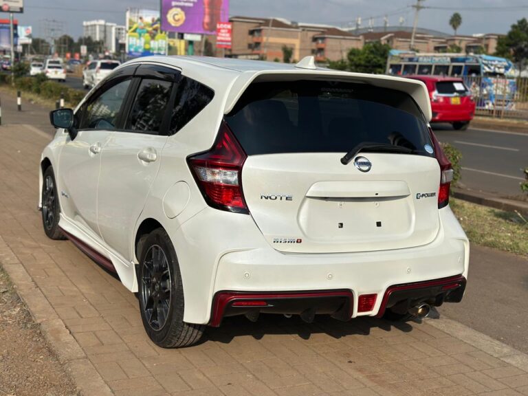 2018 Nissan Note Nismo E-Power — photo 9