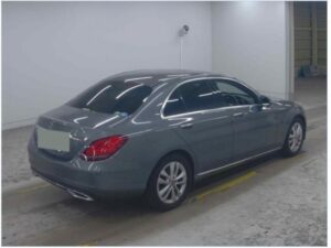 2019 Mercedes-Benz C200 Avantgarde AMG Line — photo 4
