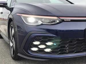 2022 Volkswagen Golf GTI Base Grade — photo 3