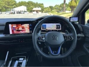 2023 Volkswagen Golf R — photo 4