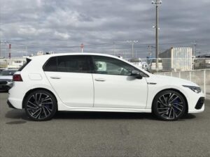 2023 Volkswagen Golf R Base Grade — photo 3