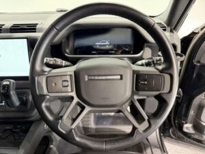 2023 Land Rover Defender 110 X-Dynamic HSE D300 — photo 4