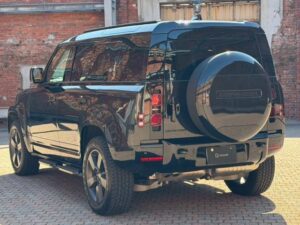 2024 Land Rover Defender 110 X-Dynamic HSE D300 — photo 2