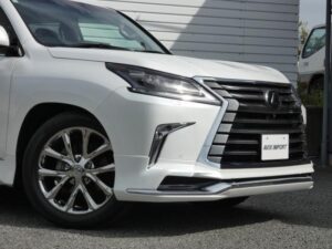 2019 Lexus LX570 — photo 4