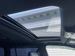 2019 Lexus LX570 — photo 2