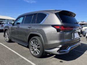 2023 Lexus LX600 — photo 2