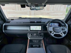 2023 Land Rover Defender 110 S — photo 2