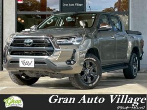 2022 Toyota Hilux Z double-cabin — photo 2
